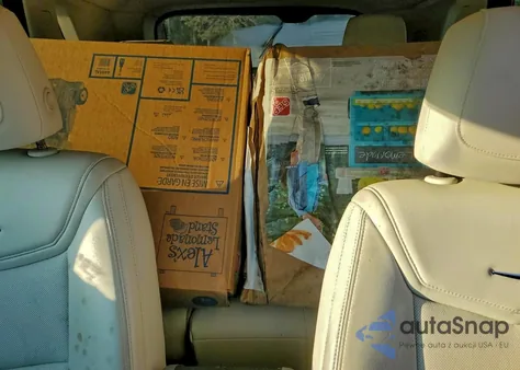 2017 Cadillac Xt5 Luxury z USA, uszkodzony, nr VIN 1GYKNDRSXHZ267282